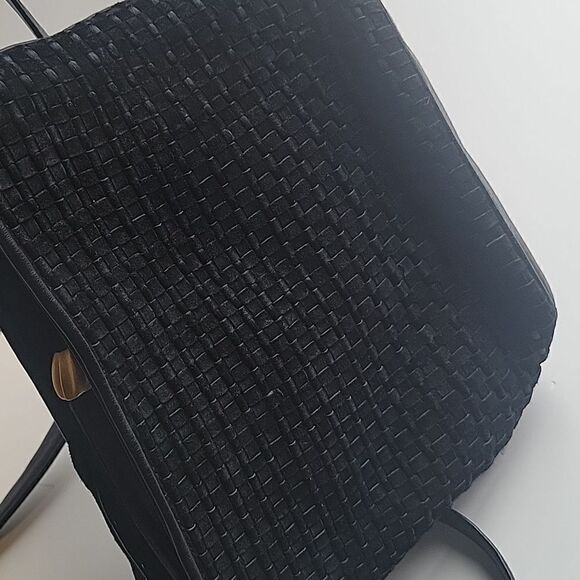 Sharif Woven Leather Bag - Picture 8 of 16